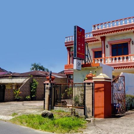 Oyo 92638 Jr Residence Syariah Medan Esterno foto