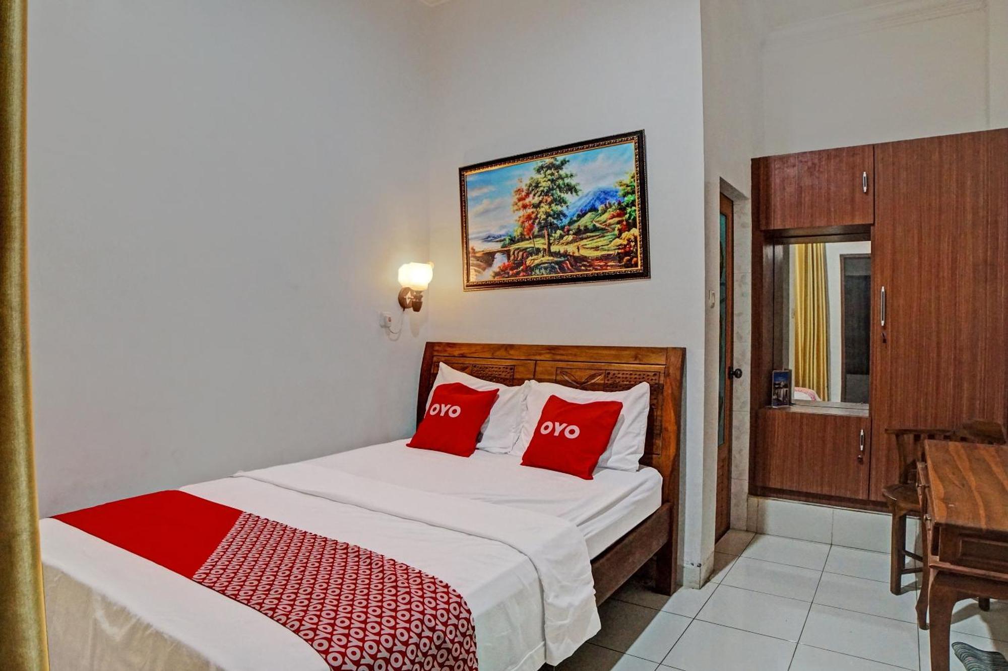 Oyo 92638 Jr Residence Syariah Medan Esterno foto