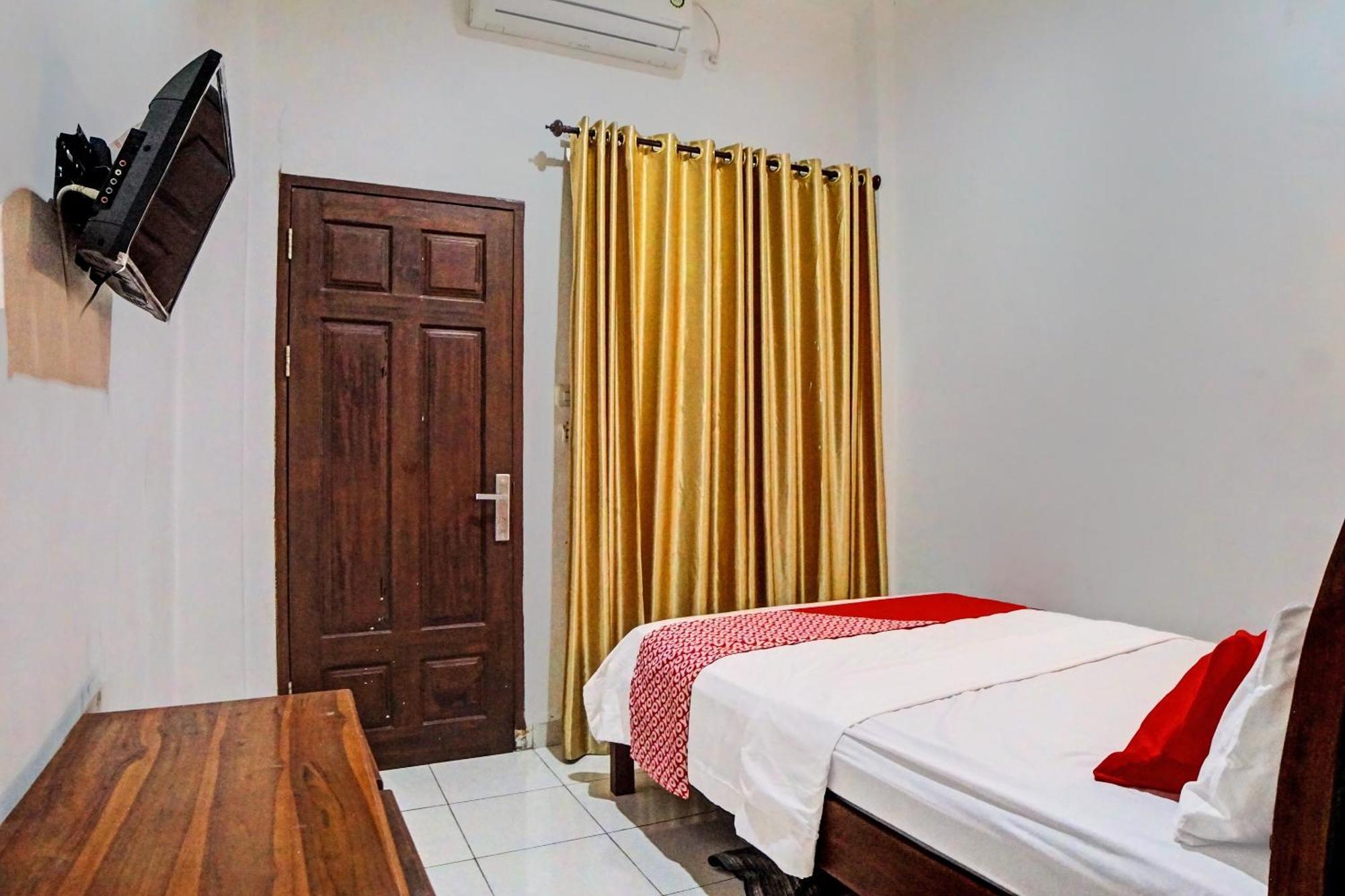 Oyo 92638 Jr Residence Syariah Medan Esterno foto