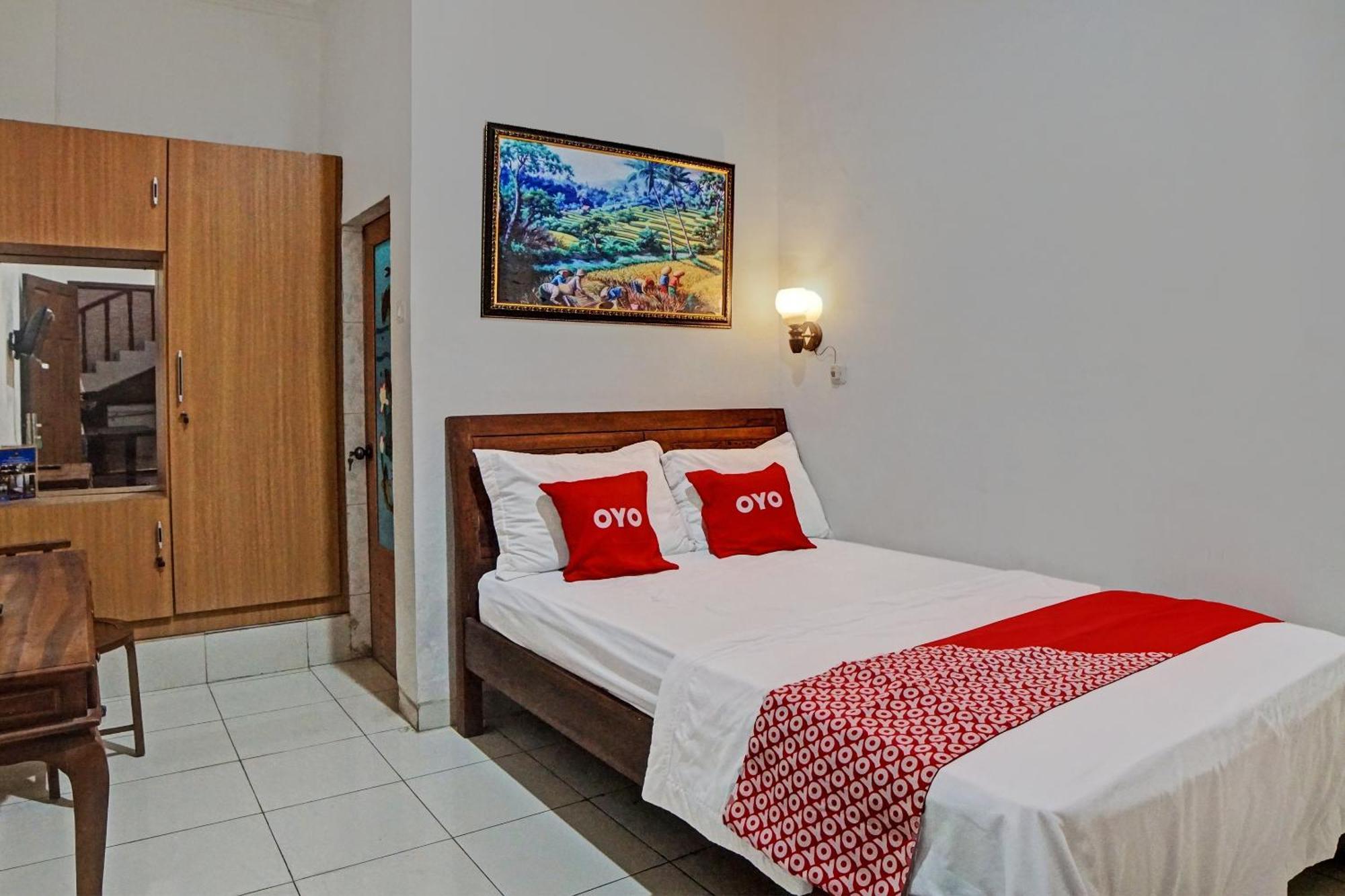 Oyo 92638 Jr Residence Syariah Medan Esterno foto