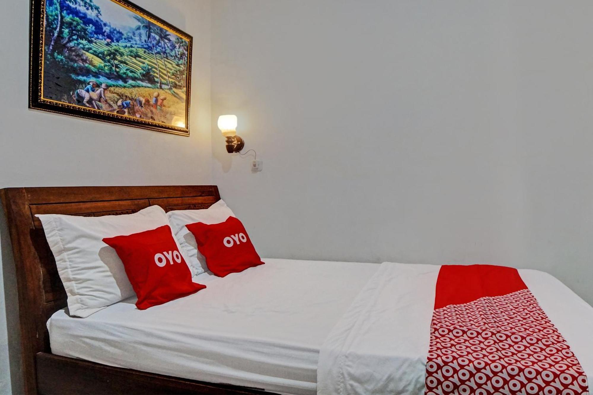 Oyo 92638 Jr Residence Syariah Medan Esterno foto