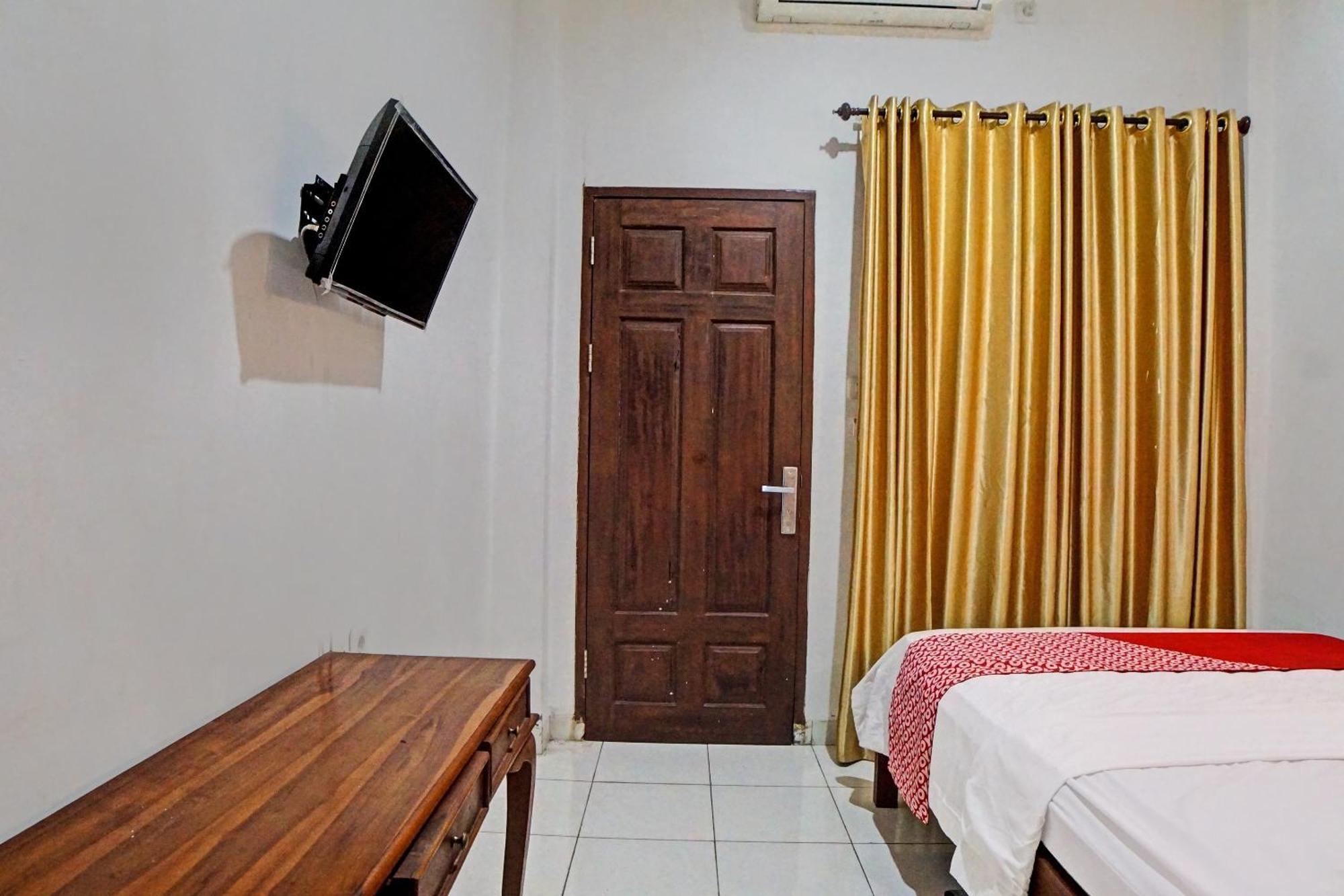 Oyo 92638 Jr Residence Syariah Medan Esterno foto