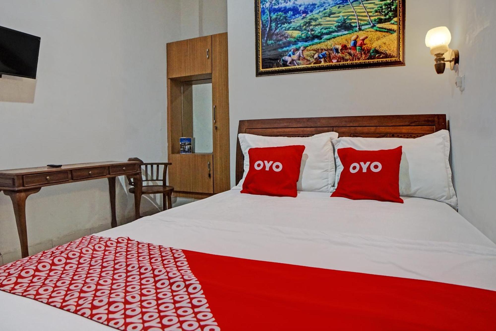Oyo 92638 Jr Residence Syariah Medan Esterno foto